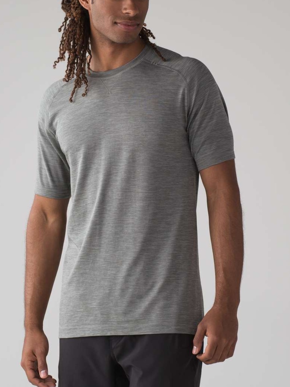 lululemon athletica shirt Men size S Short Sleeve Performance Tee - Gray